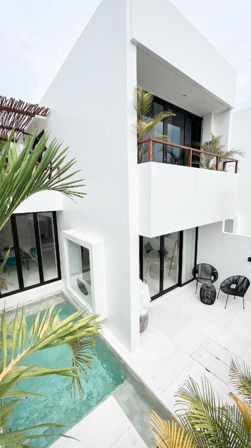 Villa Poppy Bumbak Canggu Exteriör bild