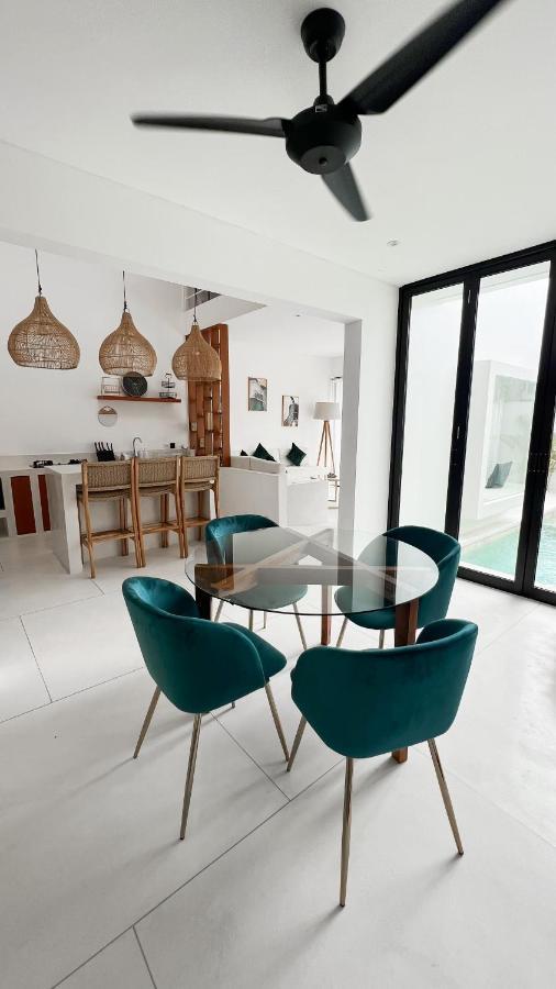 Villa Poppy Bumbak Canggu Exteriör bild